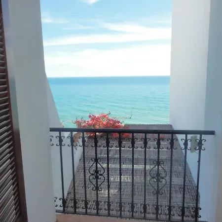 Carabeo, Nerja